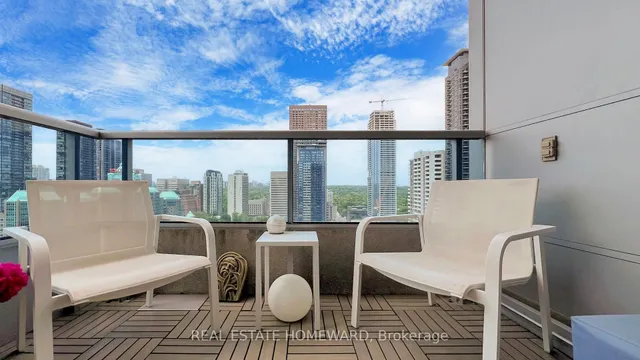 Additional image 35 of 500 Sherbourne St Unit 2010