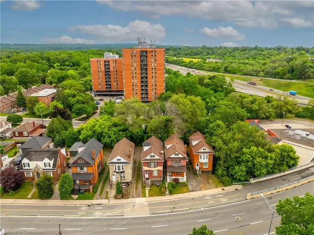 Additional image 41 of 738 King St