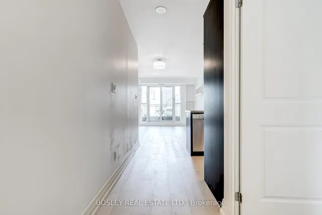 Additional image 6 of 1430 Yonge St Unit 205