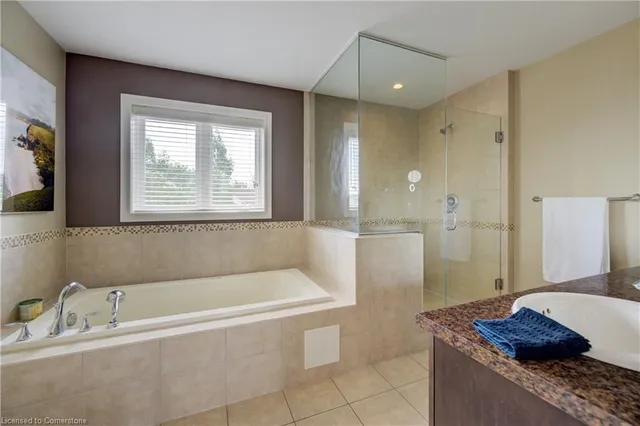 Additional image 19 of 51 Frey Cres