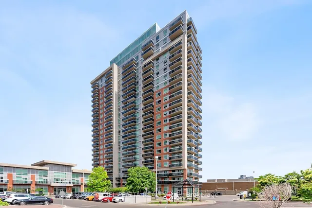 215 Queen St Unit 1803