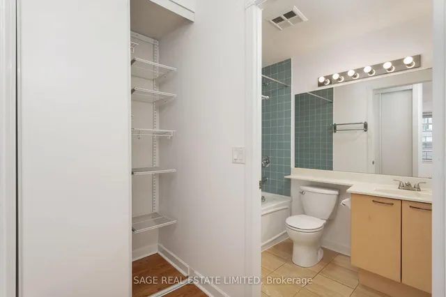 Additional image 29 of 438 Richmond St Unit 816