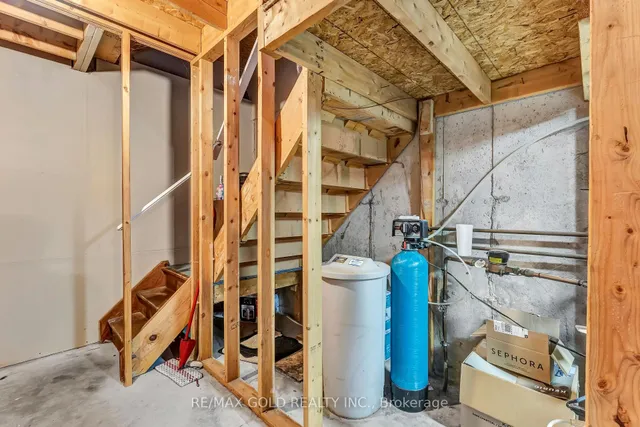 Additional image 10 of 90 Mooregate Cres Unit 34