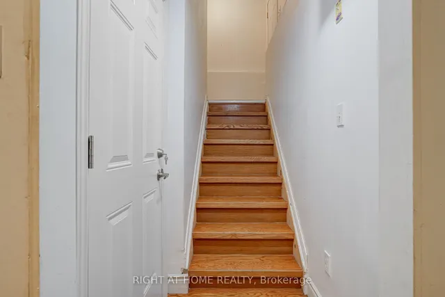 Additional image 15 of 131 Peach Blossom Cres