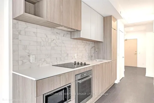 Additional image 7 of 2020 Bathurst St Unit 315