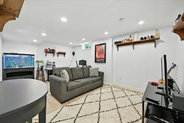 Additional image 32 of 1085 Harrogate Dr Unit 23