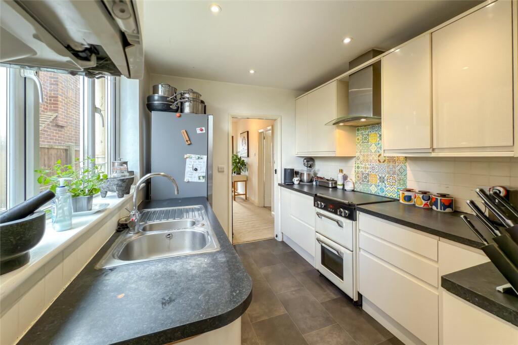 Additional image 4 of Colney Heath Lane, St. Albans, Hertfordshire, AL4