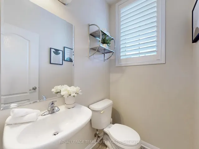 Additional image 15 of 879 Brassard Circ