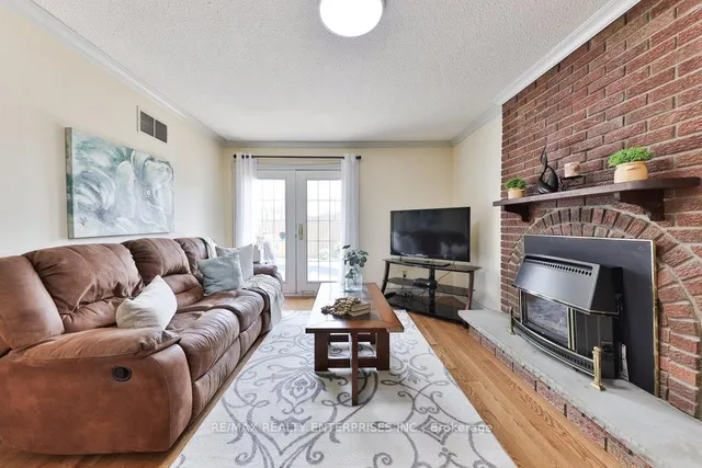 Additional image 11 of 111 Elgin Dr