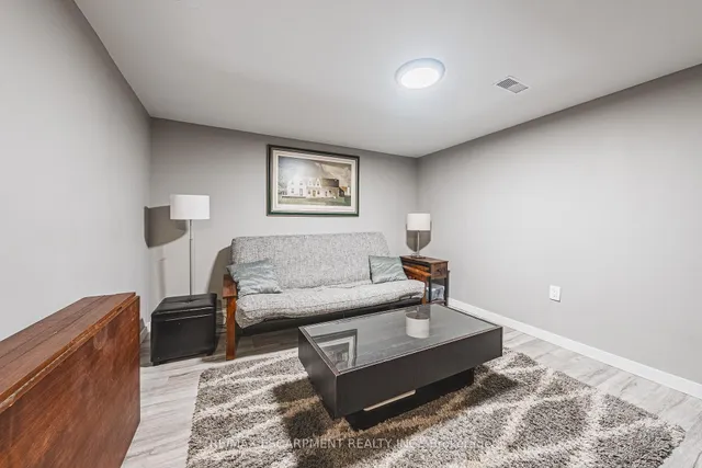 Additional image 30 of 185 COMFORT Crt