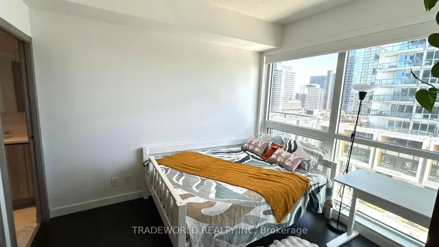 Additional image 11 of 27 McMahon Dr Unit 702