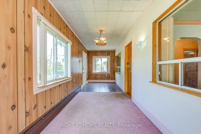 Additional image 7 of 27 Barker Ave