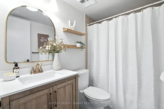 房产图片 9 - 18 Laidlaw St 单元 1026