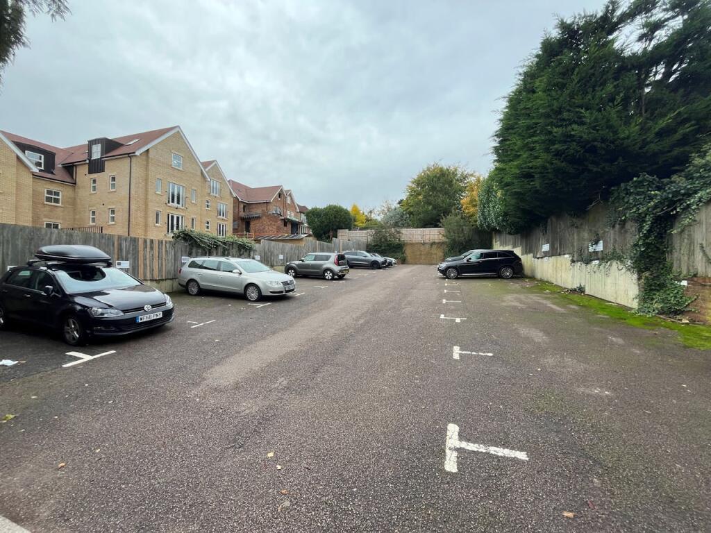 Additional image 7 of 3 Kinsbourne Court, 96/100 Luton Road, Harpenden, AL5 3BL