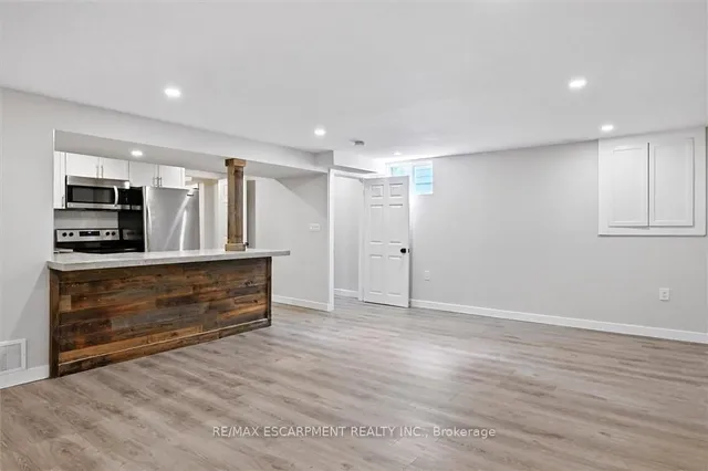 Additional image 29 of 2100 FALMOUTH Terr