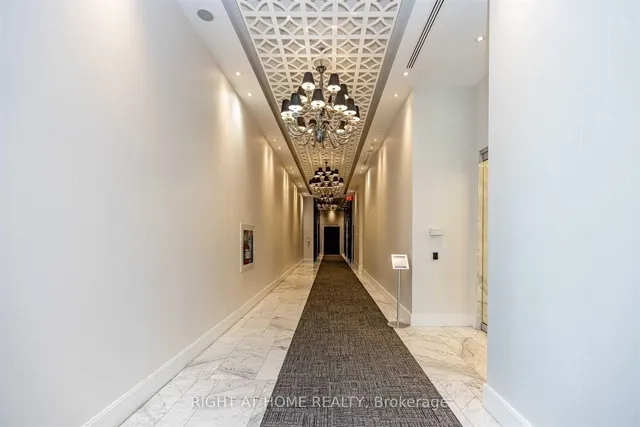 Additional image 8 of 88 Park Lawn Rd Unit 1010