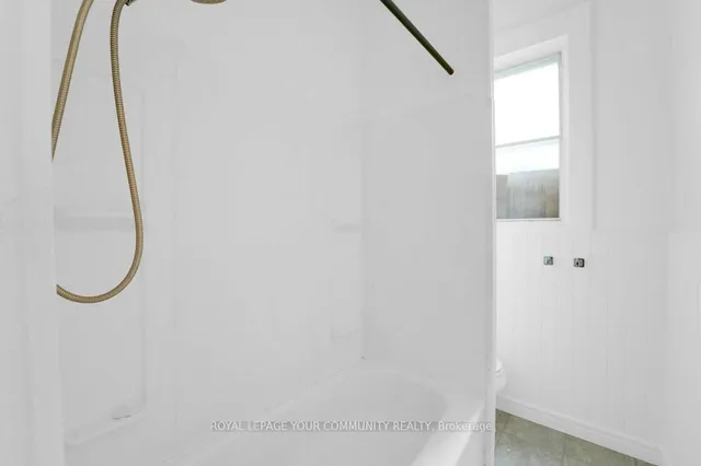 Additional image 33 of 23 Fernwood Park Ave