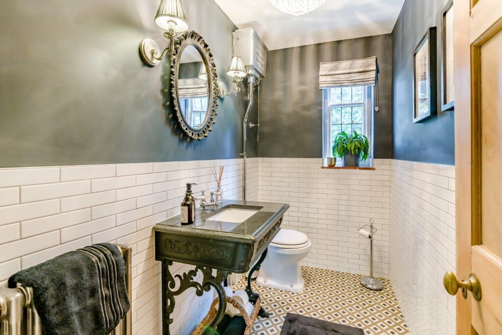 Additional image 18 of Digswell Lane, Welwyn, Hertfordshire