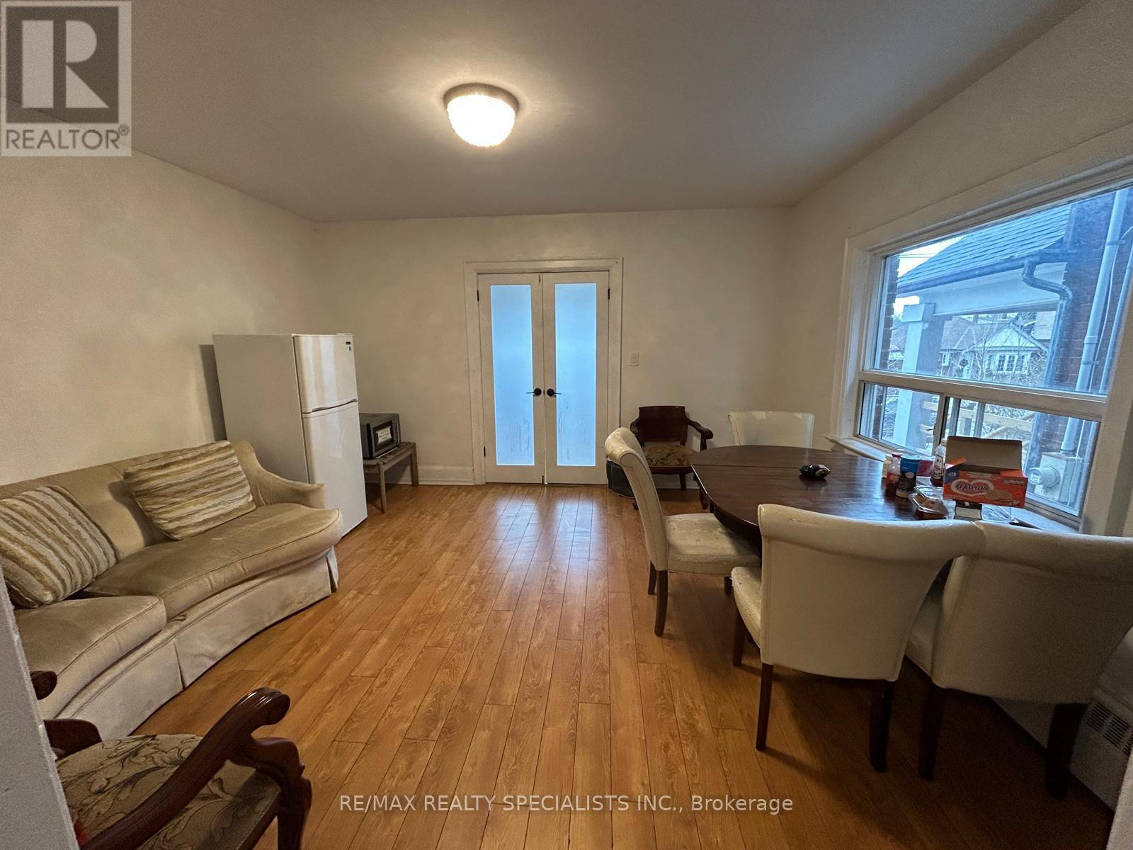 628 OAKWOOD AVENUE|Toronto (Oakwood Village), Ontario M6E2Y1