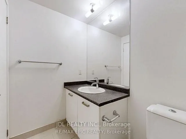 Additional image 15 of 832 Bay St Unit 2208