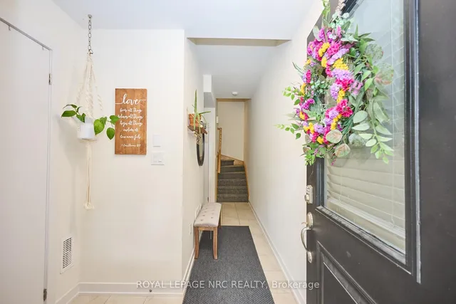 Additional image 3 of 590 North Service Rd Unit 105