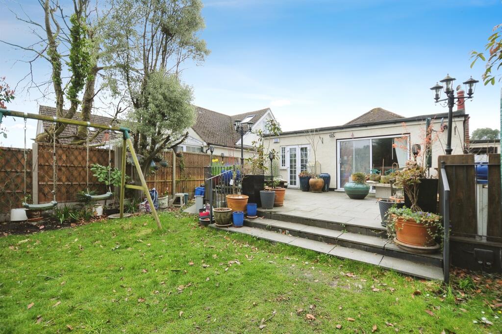 Additional image 9 of The Crescent, Bricket Wood, St. Albans