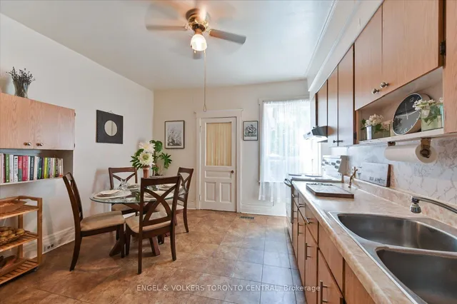 Additional image 15 of 384 Margueretta St