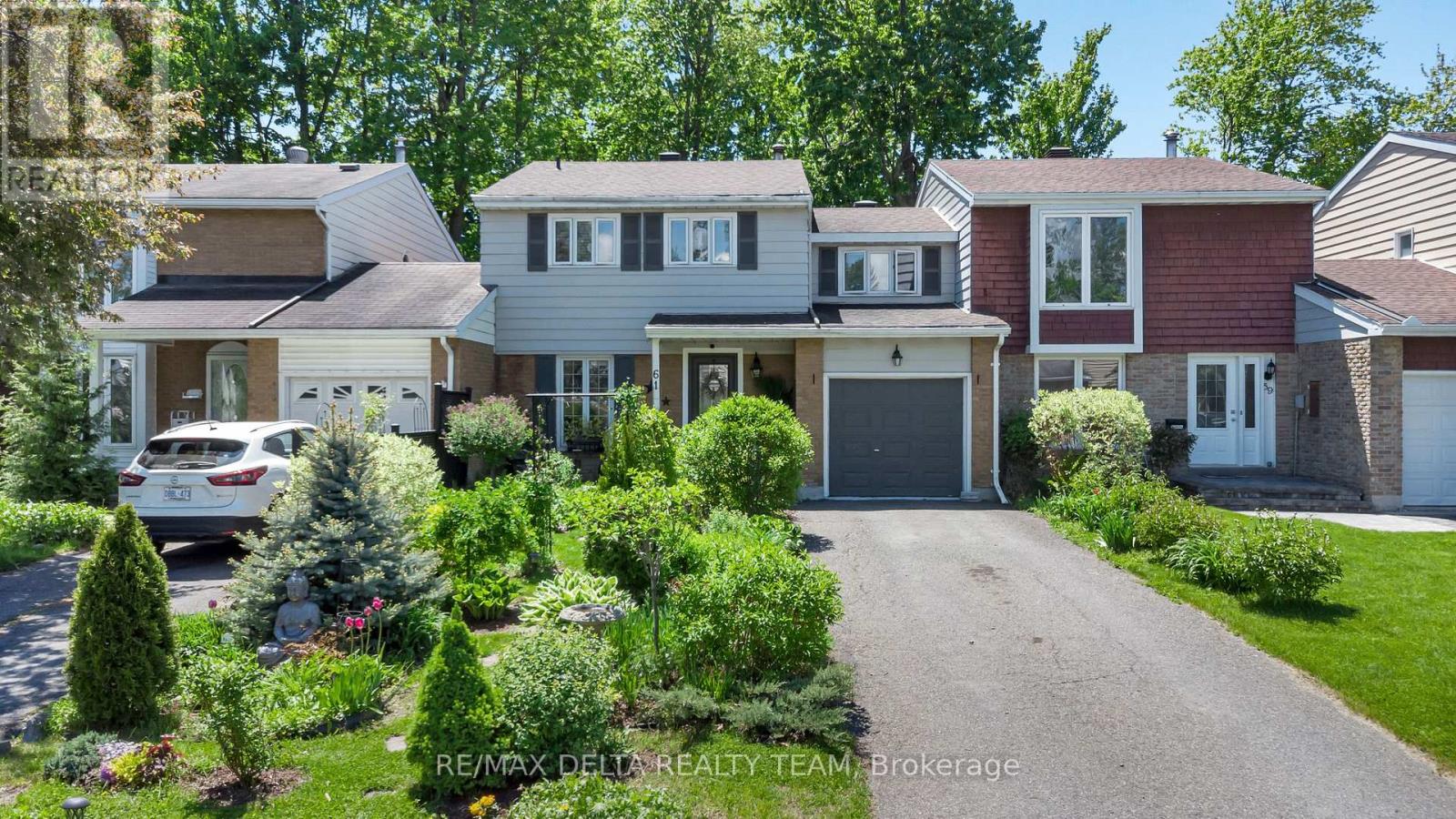 61 VALEWOOD CRESCENT|Ottawa, Ontario K1B4G1