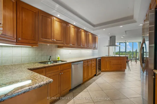 Additional image 16 of 2000 Islington Ave Unit 912