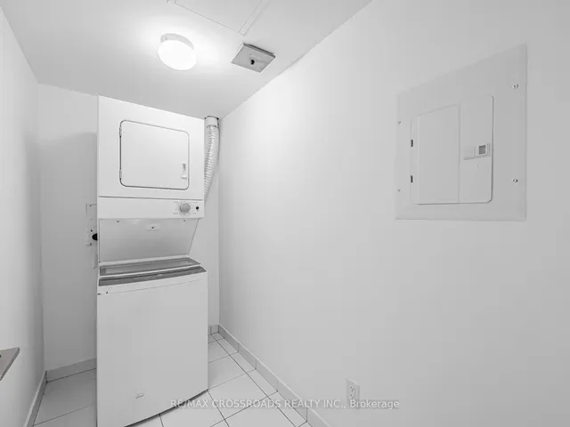 Additional image 25 of 30 Meadowglen Pl Unit 220
