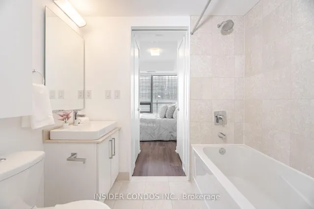 Additional image 23 of 12 York St Unit 4409