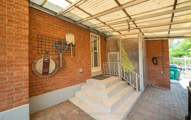 Additional image 44 of 36 Shadywood Rd