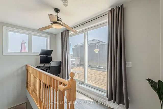 房产图片 34 - 422 Athabasca Common