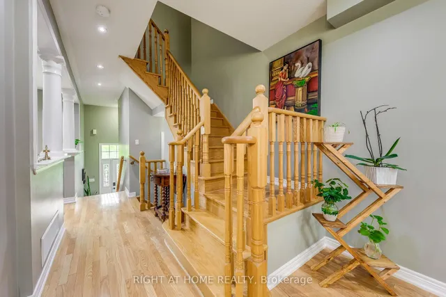 Additional image 19 of 24 Lou Pomanti St