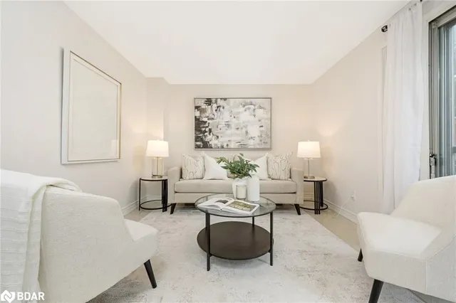 Additional image 27 of 318 Laurier Ave