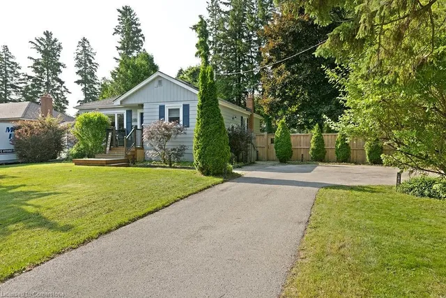 Additional image 3 of 32 Cumming Crt