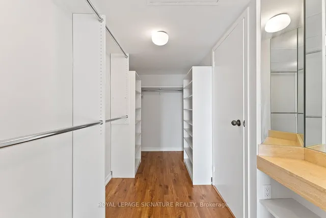 Additional image 26 of 65 Harbour Sq Unit 2603