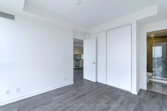 Additional image 18 of 609 Avenue Rd Unit 1704