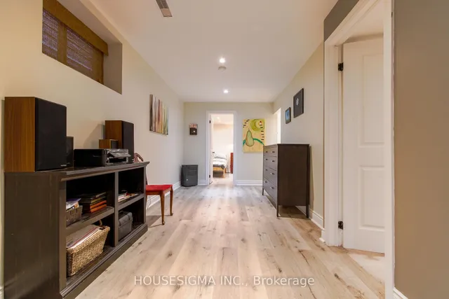 Additional image 25 of 8 Mountain Ave