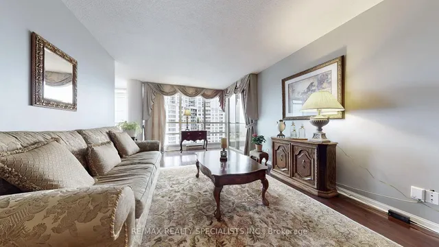 Additional image 5 of 45 Kingsbridge Garden Circ Unit 2008