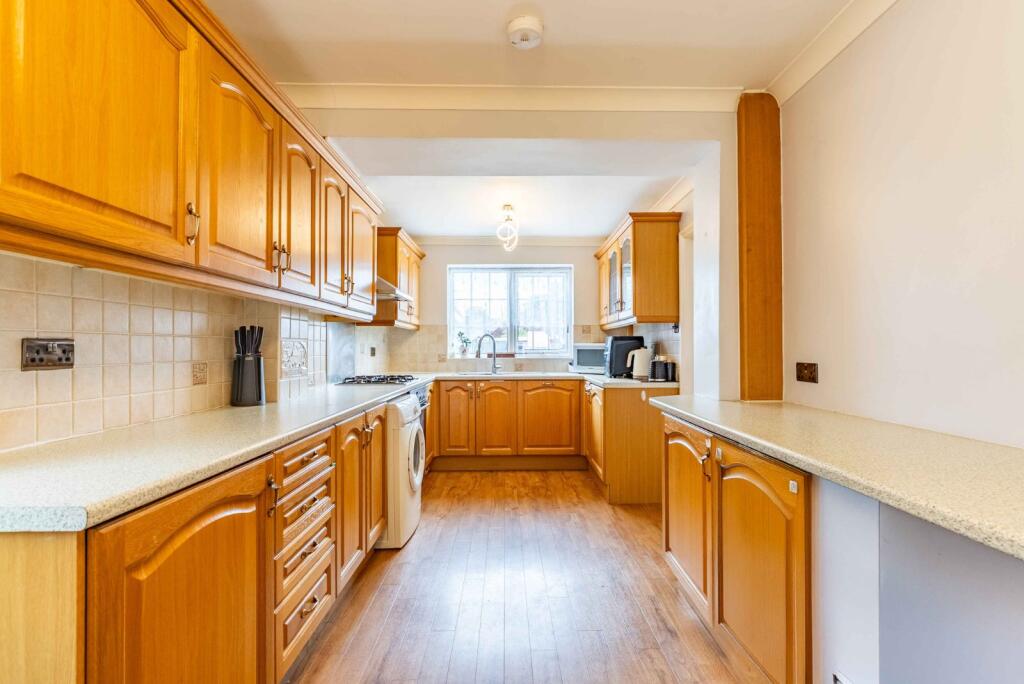 Additional image 6 of Hammers Gate, St. Albans, Hertfordshire, AL2