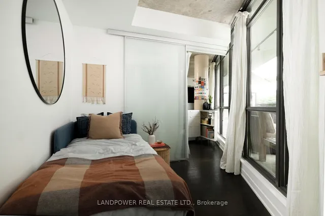 Additional image 14 of 1201 Dundas St Unit 302