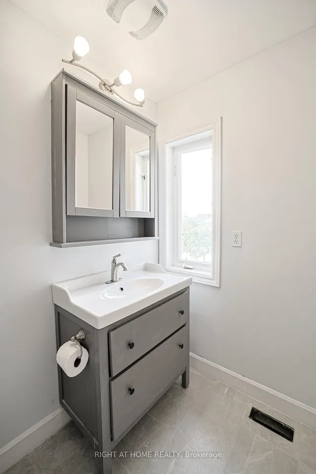 Additional image 26 of 176 Cooke Cres