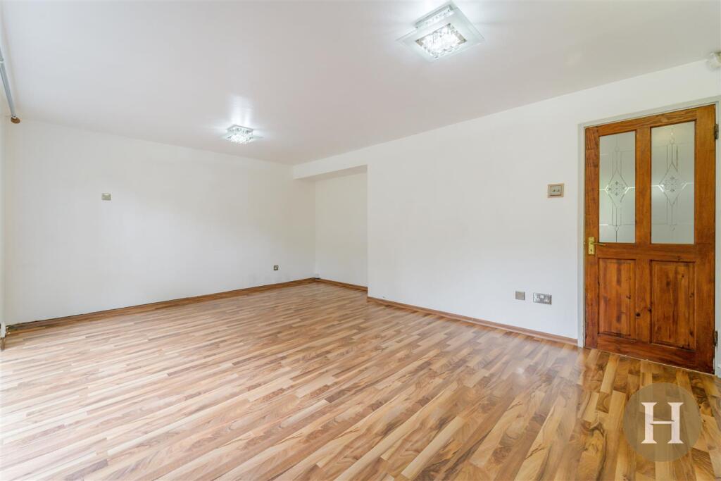 Additional image 7 of Balcaskie Close, Edgbaston, Birmingham, B15