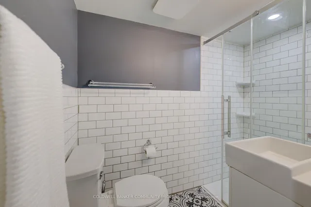 Additional image 28 of 29 Linwood Ave