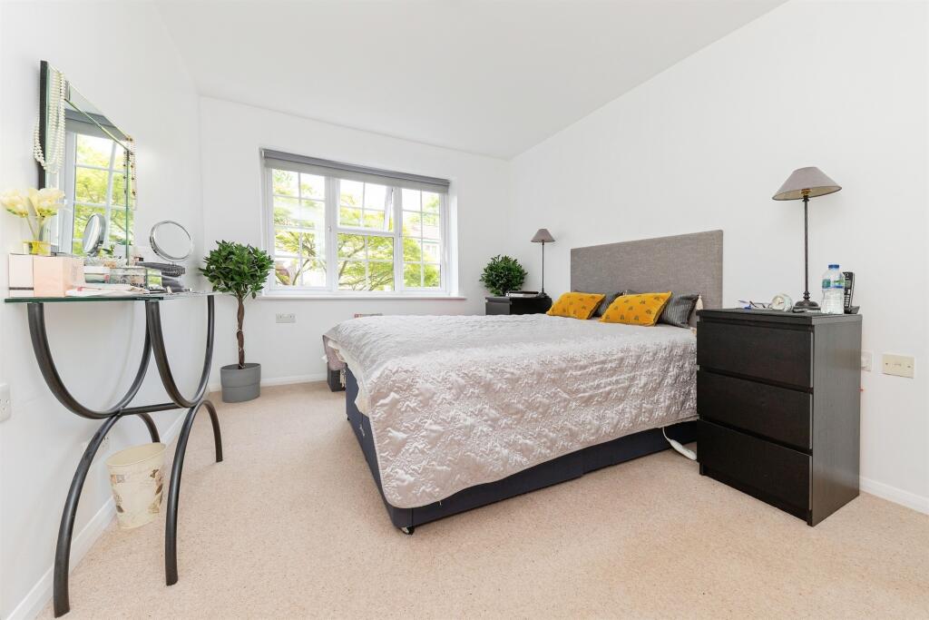 Additional image 8 of Guessens Court, Welwyn Garden City