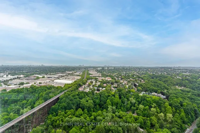 Additional image 19 of 7 Concorde Pl Unit 3312