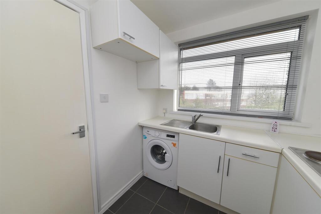 Additional image 8 of Savoy Close, Harborne, Birmingham