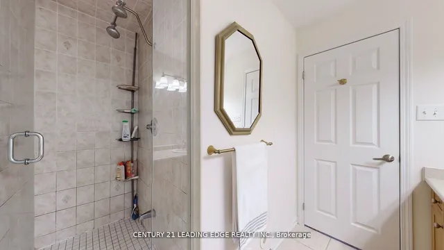 Additional image 35 of 15 Yates Ave