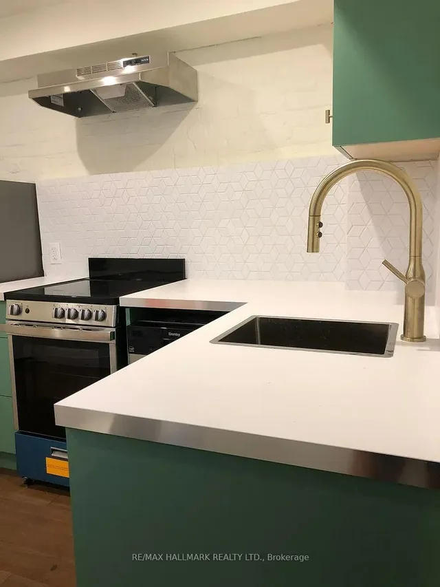 Additional image 28 of 80 Withrow Ave